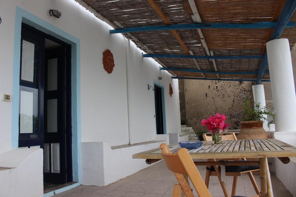 Casa Mare Blu Hotell Ginostra Eksteriør bilde
