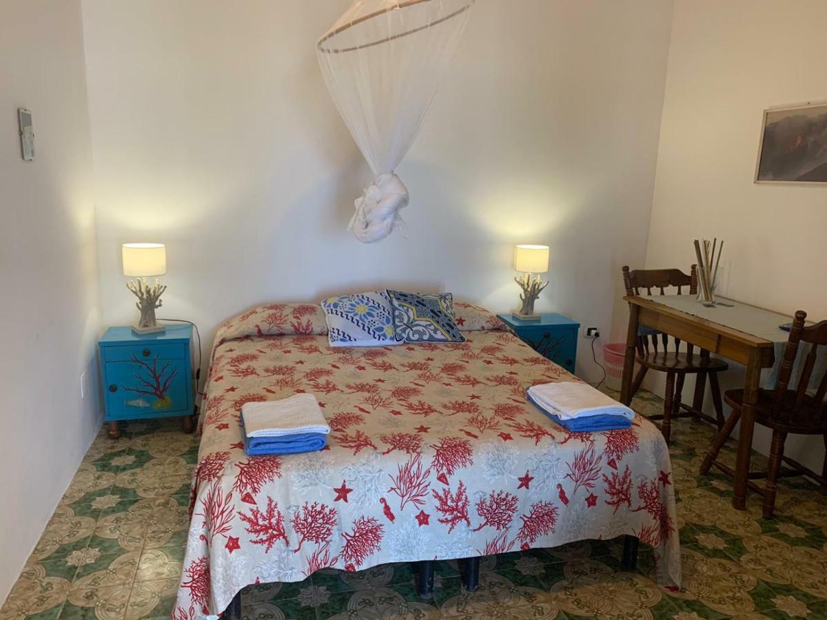 Casa Mare Blu Hotell Ginostra Eksteriør bilde