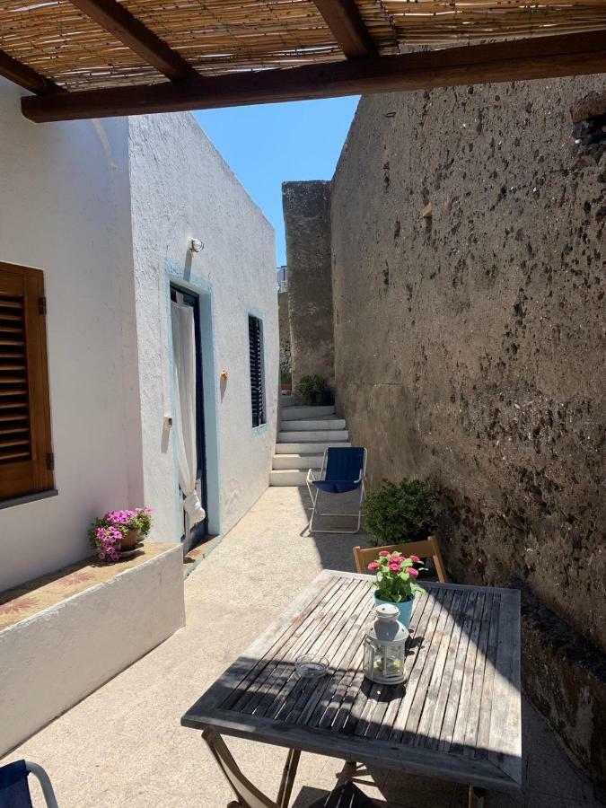 Casa Mare Blu Hotell Ginostra Eksteriør bilde